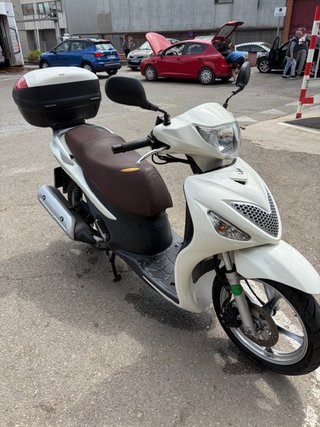 Suzuki Sixteen 125cc
