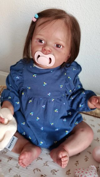 Preciosa bebé reborn