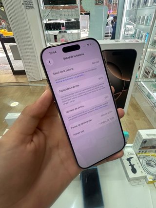 Apple IPhone 16 Pro 256GB Dorado Semi Nuevo