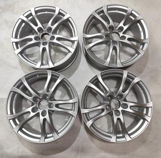 Juego llanta 17 pulgadas para Mercedes Vito 5x112
