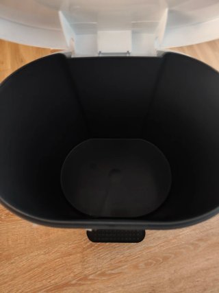 Cubo de basura El Corte Inglés 8L con pedal