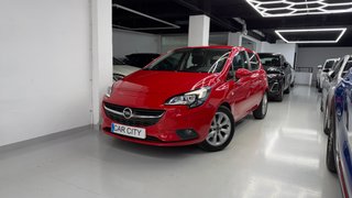 Opel Corsa 1.4 Gasolina / Gas distintivo Eco