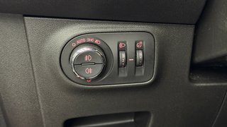 Opel Corsa 1.4 Gasolina / Gas distintivo Eco