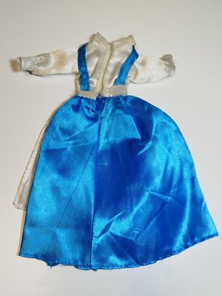 2 Vestidos Princesa Barbie