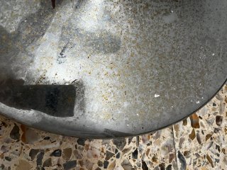 Sillón de cuero marrón para restaurar