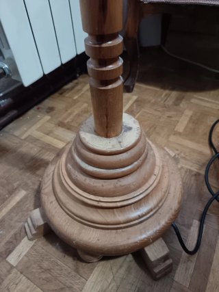 Lámpara de pie.  Recoger en Madrid