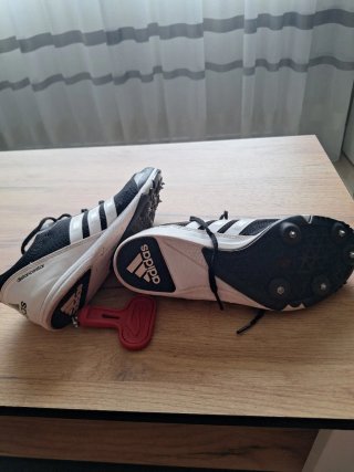 Zapatillas Atletismo  clavos Adidas Talla 38