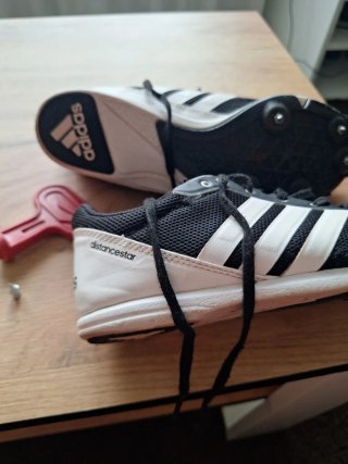Zapatillas Atletismo  clavos Adidas Talla 38