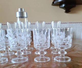 Servizio 18 bicchieri con shaker