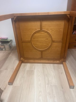 Mesa de comedor y 4 sillas