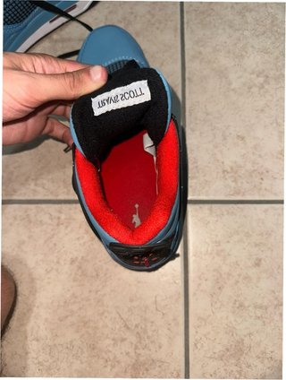 Nike Air Jordan 4 Retro x Travis Scott 44