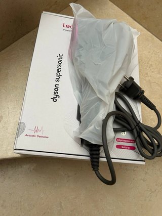 Asciugacapelli Dyson Supersonic nero/rosa