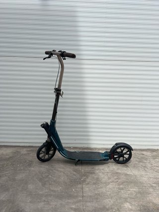 Patinete infantil, ests vomo nuevo, muy muy poco u