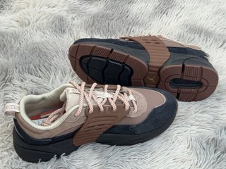 Jordan Trunner O/S Beige/Marrón