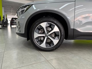 Volvo XC40 Ultra Dark 4x4 B4 2.0G 197CV Auto MHEV!