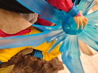 Goku ssj4 kamehameha pvc 41 cm