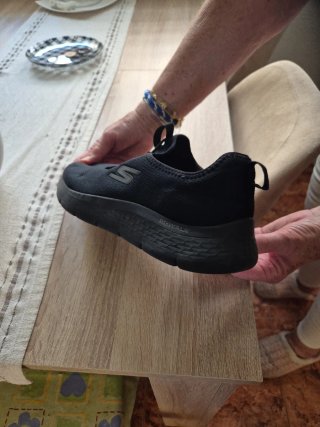 Zapatos Skechers Negros