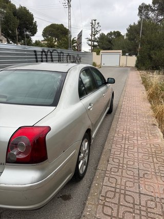 Toyota Avensis 2005