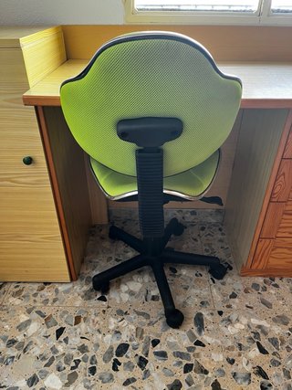 Silla de escritorio ergonómica verde