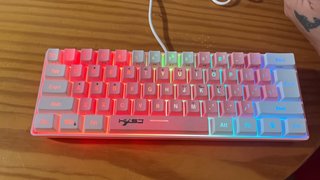Teclado Mecánico Compacto Rosa y Blanco