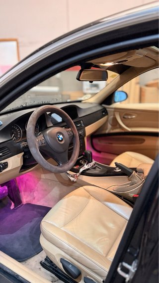 BMW 325i E90