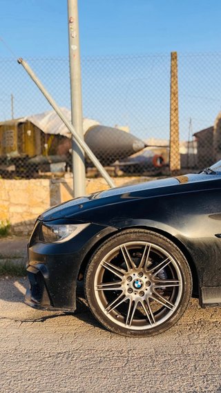 BMW 325i E90