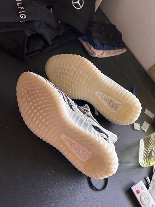 Adidas Yeezy Boost 350 V2 Zebra