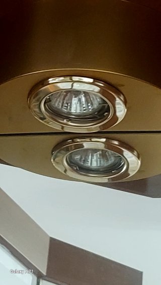 Mueble de salón madera y cristal