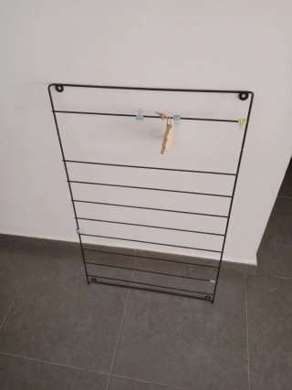 Tablero de notas metálico negro
