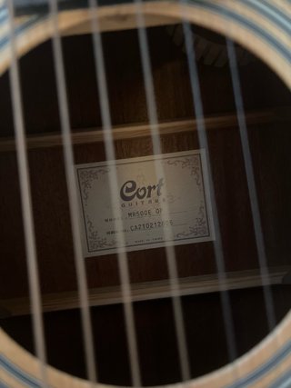 Guitarra Cort Electroacústica