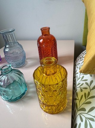 Juego de 7 jarrones de cristal de colores