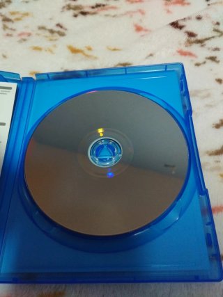 Pack Metal Gear solid V PS4 y el juego fifa18
