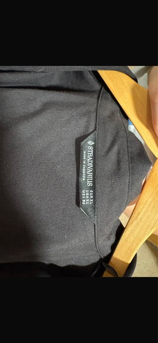 Camisa negra corta mujer