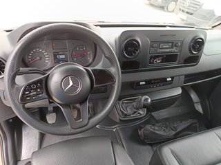 MERCEDES SPRINTER CAJA BASCULANTE RG 143 CV