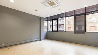 Oficina en alquiler en Vila de Gràcia en Barcelona