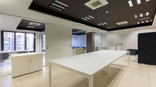Oficina en alquiler en La Maternitat i Sant Ramon en Barcelona