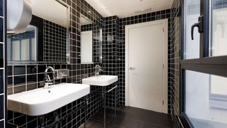 Oficina en alquiler en La Maternitat i Sant Ramon en Barcelona