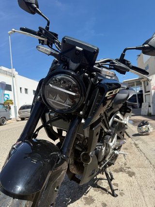 Honda CB125R Negra
