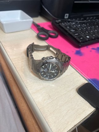 Reloj Lotus de Titanio Negro y Plateado
