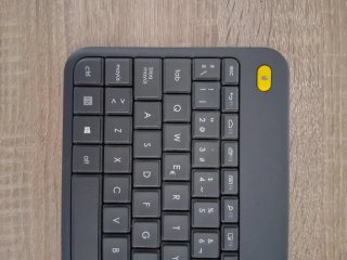 Teclado inalámbrico Logitech sin estrenar