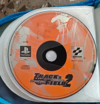 Consegna di giochi PlayStation 1