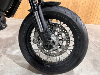 Ducati Scrambler Cafe Racer