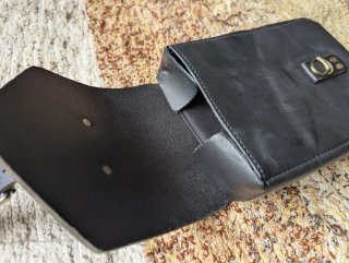 Bolsa de tanque de cuero negra