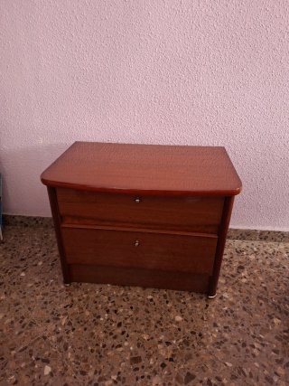 Mesillas de noche de madera