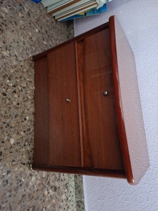 Mesillas de noche de madera