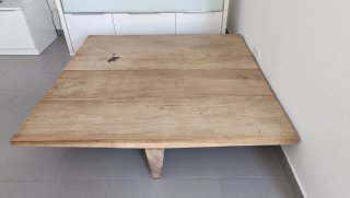 Tavolo da salotto in legno massello