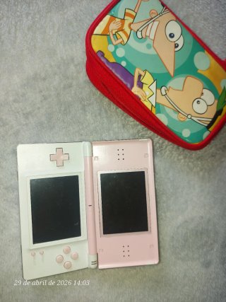 NDS Lite Blanca y Rosa "para piezas" originales.