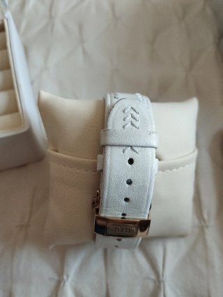 Reloj Lotus