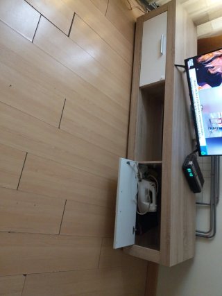 Mueble TV madera y blanco 1,90x40x40