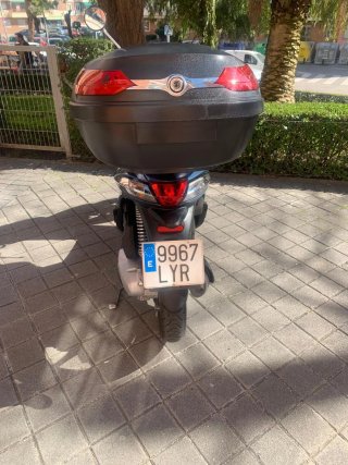 Piaggio 125 Azul Scooter Automática